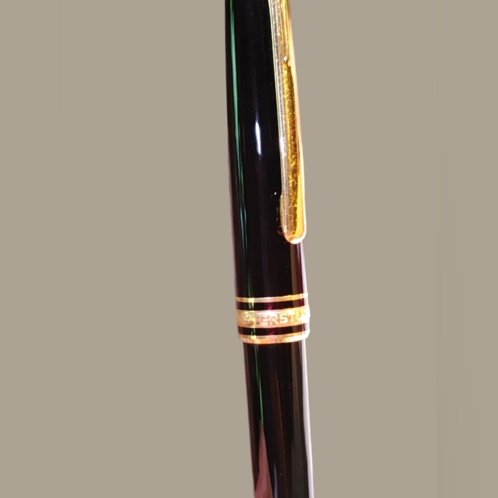 Montblanc Meisterstück Classique Elegant Gold Coated Ballpoint Pen - Picture 5 of 6